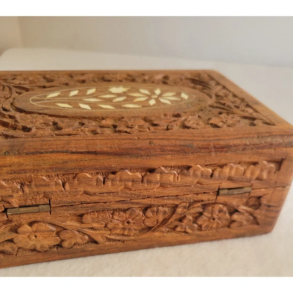 Vintage Hand Carved Wooden Jewelry Trinket Box Floral Inlay Keepsake Decor